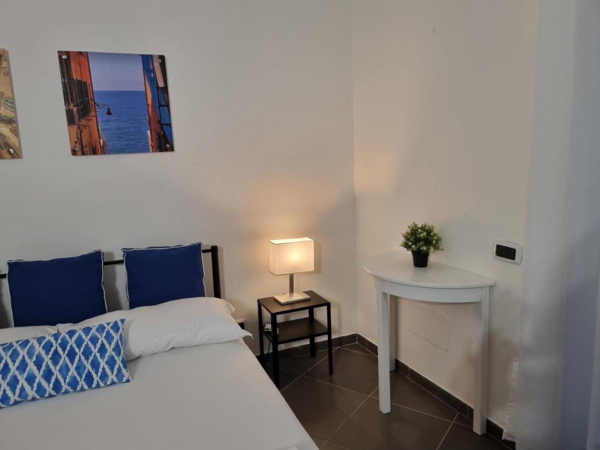 Napoli Sottosopra Chiaia Apartment Exterior photo
