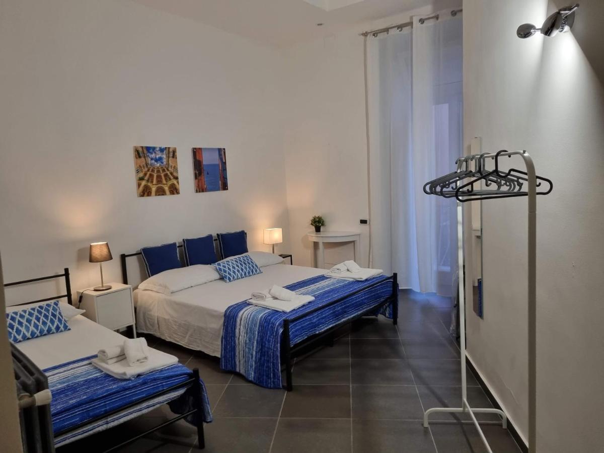 Napoli Sottosopra Chiaia Apartment Exterior photo