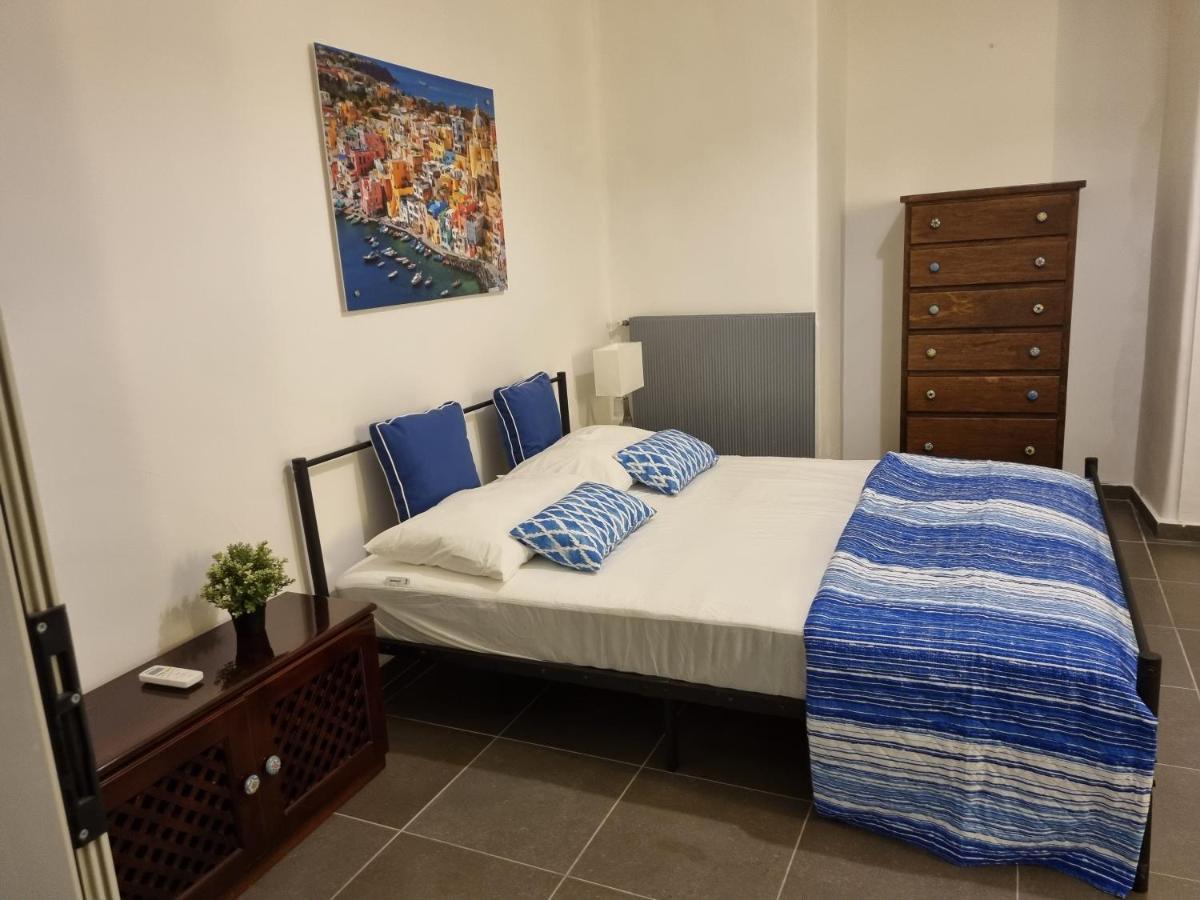 Napoli Sottosopra Chiaia Apartment Exterior photo