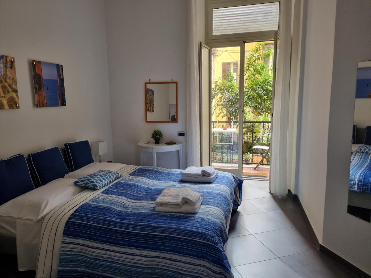 Napoli Sottosopra Chiaia Apartment Exterior photo