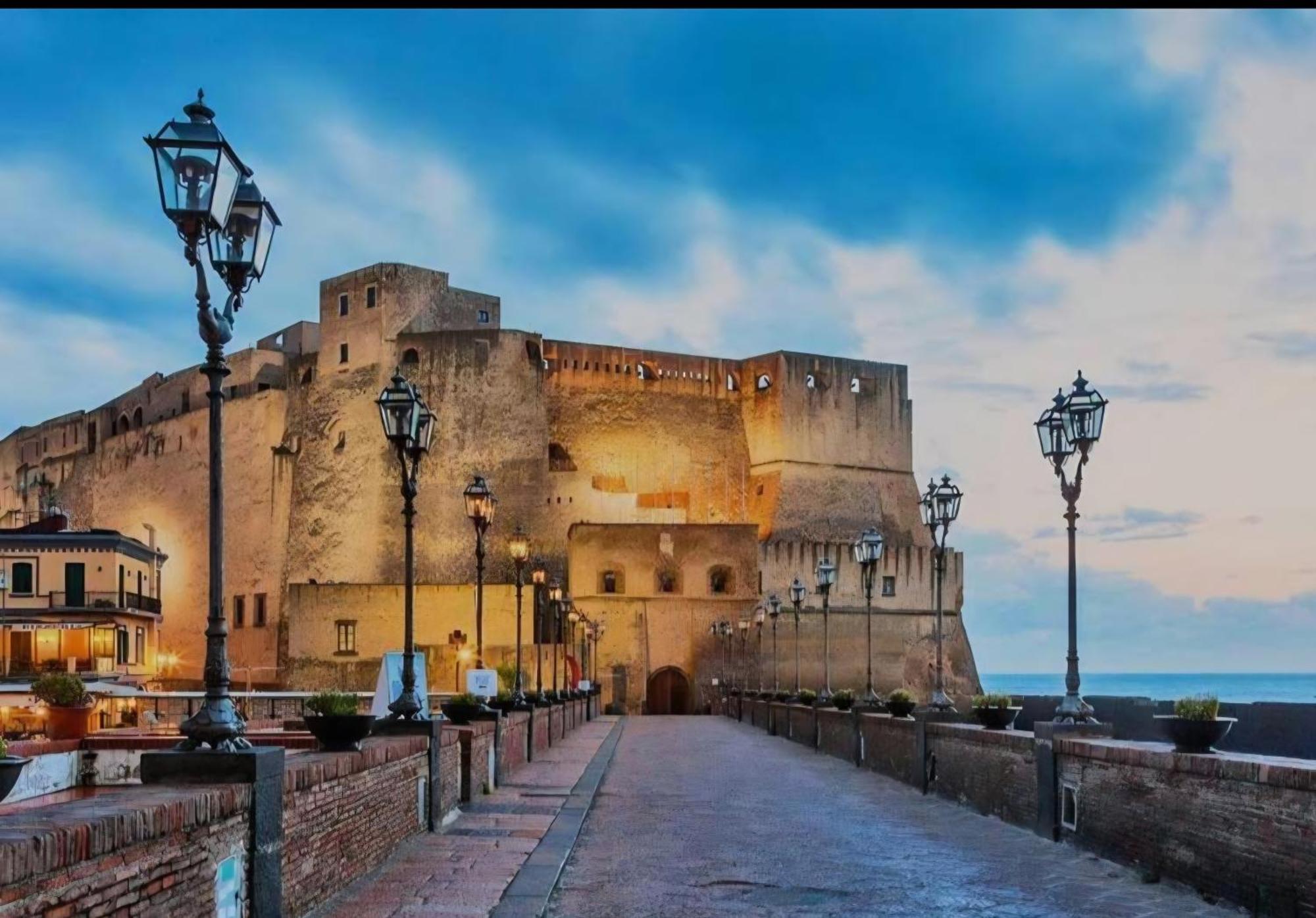 Napoli Sottosopra Chiaia Apartment Exterior photo